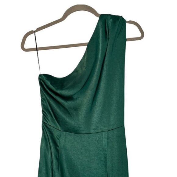 Elliatt Cassini Forest Green One Shoulder Cocktail Dress | Size M - Picture 9 of 10